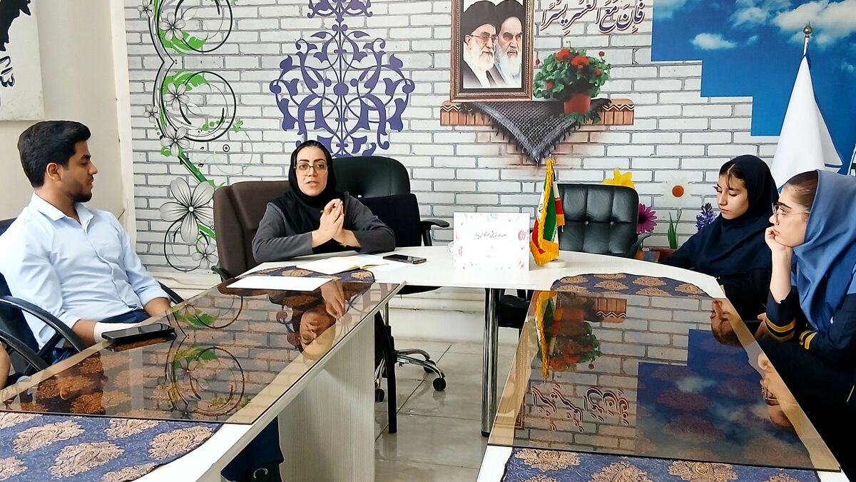 برگزاری جلسه هم‌اندیشی دانش‌آموزخبرنگاران پانا ملارد با محوریت بررسی چالش‌های رسانه‌ای