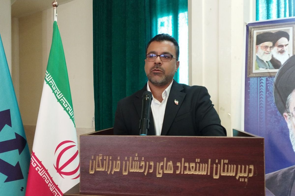 انجمن اولیا و مربیان؛ حلقه اتصال و نهاد تخصصی برای تحقق مردمی‌سازی مدارس و تعالی تربیت است