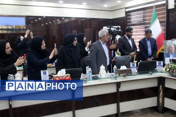 نشست خبری مدیرکل آموزش و پرورش استان بوشهر 