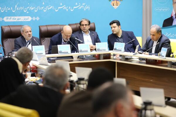 نشست مشترک کمیسیون آموزش، تحقیقات و فناوری مجلس با وزیر آموزش و پرورش 