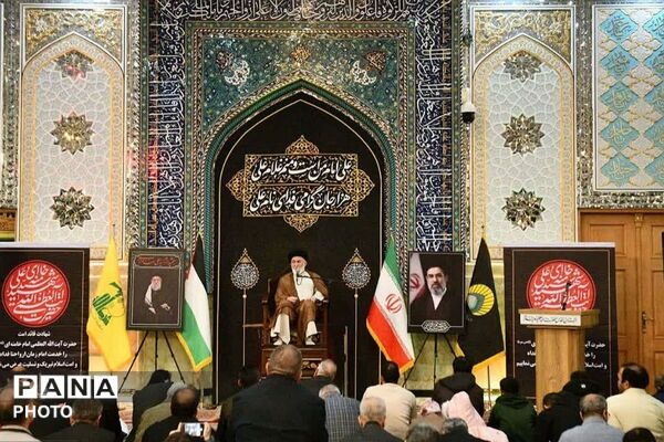 برپایی نماز عید سعید فطر در حرم حضرت عبدالعظیم حسنی (ع)