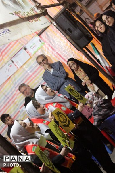 هم‌نوایی دختران پیشتاز مرند در شب زیارت سیدالشهداء (ع)