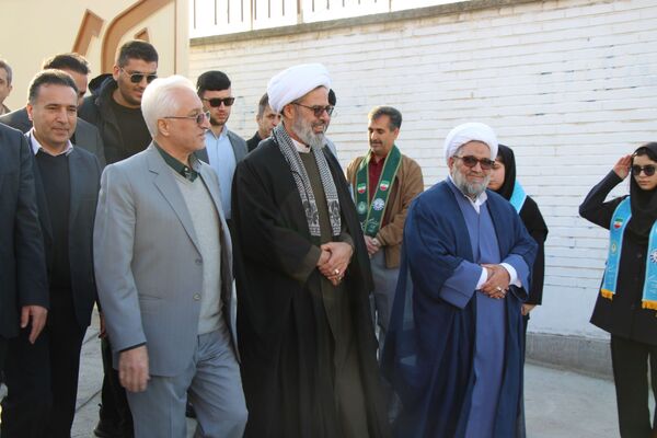 تجهیز هنرستان ۱۲ کلاسه «بصیرت سملقان»  به امکانات آموزشی نوین