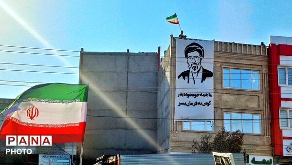  بیعت مردم رزن با سومین رهبر نظام مقدس جمهوری اسلامی ایران