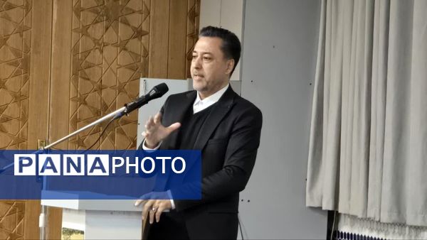 جلسه دوم هدایت تحصیلی ویژه پایه نهم دبیرستان دوره اول بعثت واحد۶ 