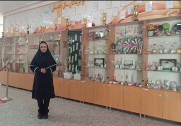 غرفه‌های هزار و یک شب این بار مهمان دبیرستان دخترانه شاهد افشار شدند