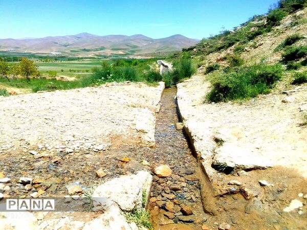 وانان، تابلوی بی‌بدیل خالق، شکوه رنگ‌ها و عظمت کوهستان