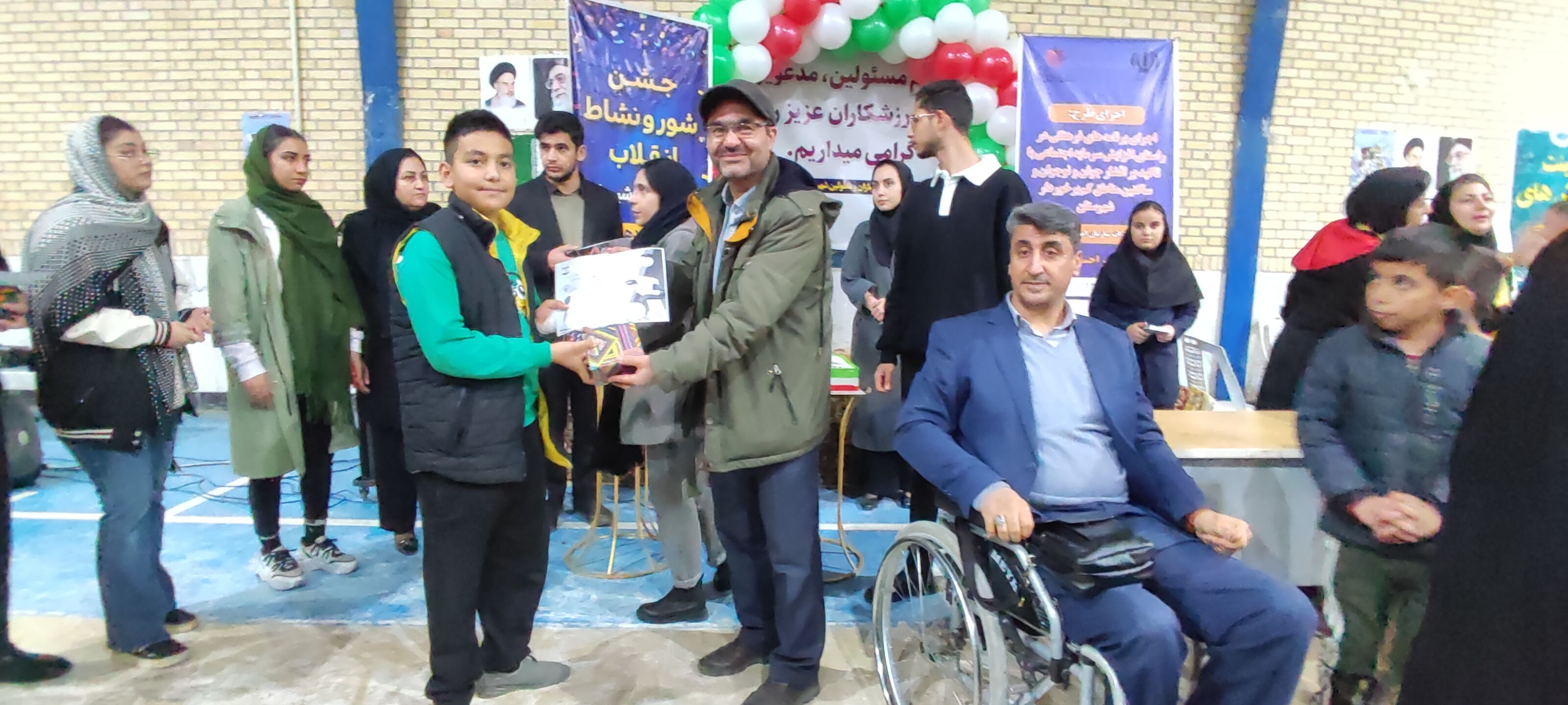 برگزاری مسابقات دارت در سالن ایثار شهرستان شیروان