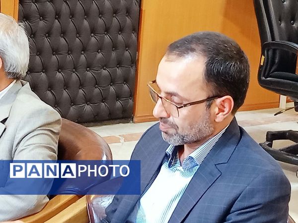 نشست مشاور وزیر آموزش و پرورش با فرماندار کاشمر