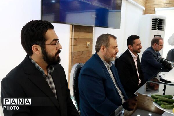هم‌افزایی مدیران سوادآموزی پایتخت در منطقه ۱۴؛ گامی نو در توانمندسازی کارکنان