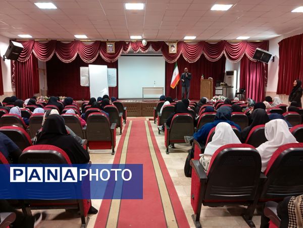 برگزاری جلسه آموزشی دانش‌آموز خبرنگاران پانا در منطقه پردیس