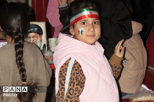 موجِ پرصلابتِ همبستگی در چهل‌وششمین گام