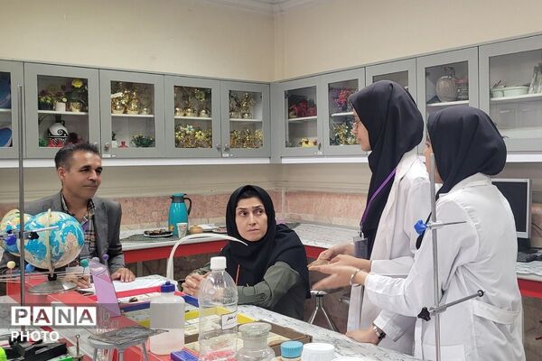 درخشش استعدادهای علمی مرحله استانی دوازدهمین جشنواره نوجوان خوارزمی در بهارستان‌دو