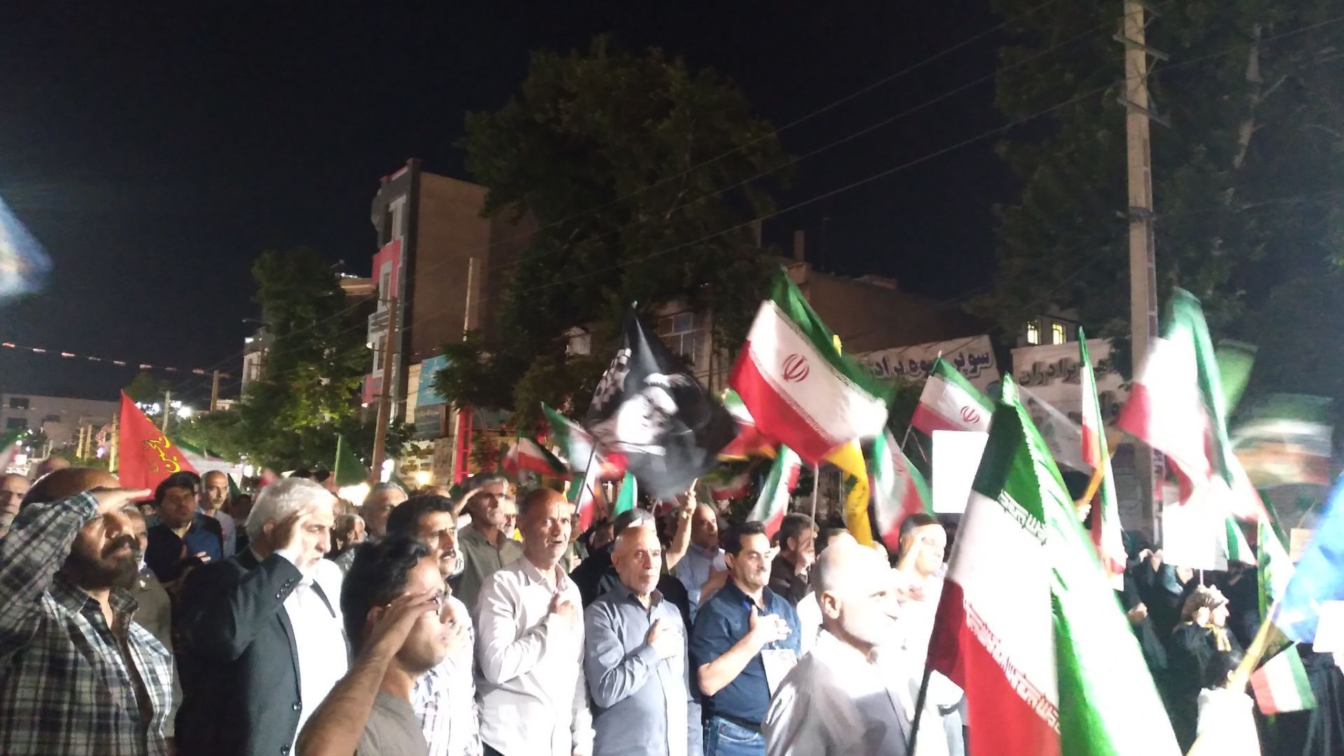 نودویکمین شب تجمعات مردمی در شهر هشتگرد 