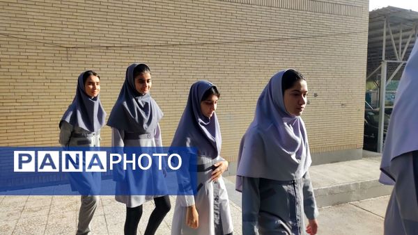 مسابقات داژبال مدارس متوسطه اول بندرلنگه