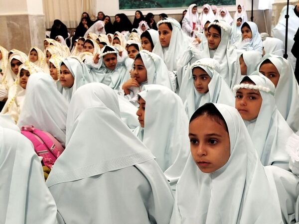جشن تکلیف برای ۳۶۰ دانش‌آموز پایه سوم شهرستان فاروج