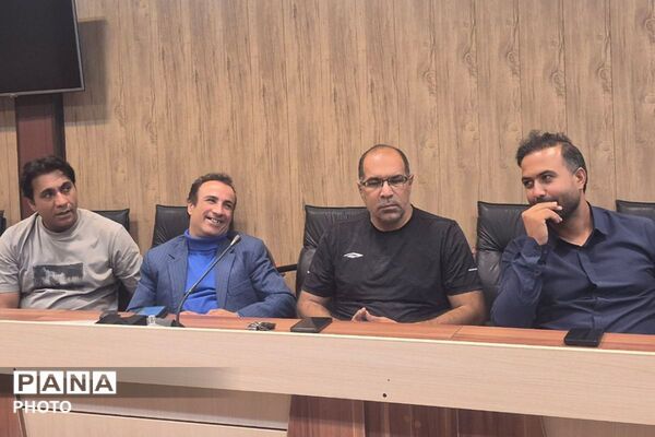 جلسه انجمن‌های ورزشی و مدیران سالن‌های ورزشی بهارستان دو