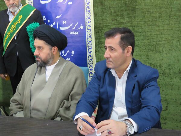 برگزاری میزخدمت آموزش و پرورش در محمدشهر کرج