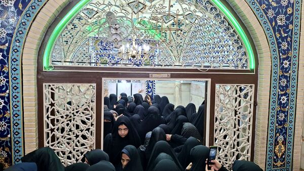 روایت اشک و ارادت عاشقان در سوگ وفات حضرت معصومه(س)