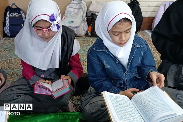  محفل انس با قرآن در دبستان آرمان