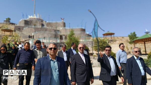 آیین کلنگ زنی خیابان «غذا» در بزرگترین مجموعه گردشگری منطقه ترشیز 