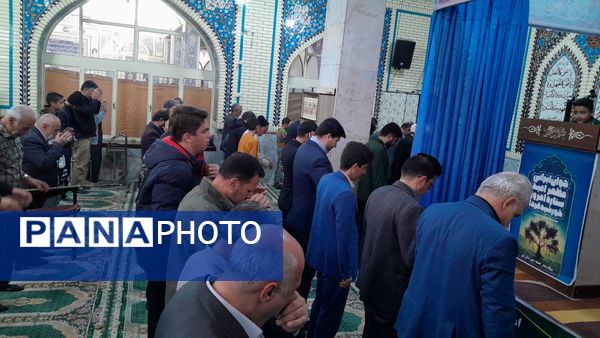 نماز جمعه شهر بن با حضور خانواده بزرگ آموزش و پرورش 