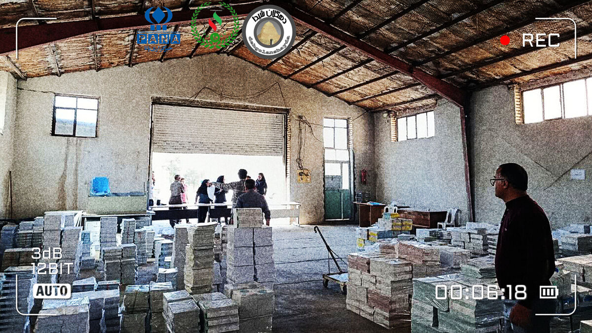 توزیع کتاب‌های درسی سال تحصیلی جدید در دهگلان آغاز شد