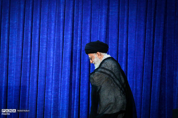 حضرت آیت‌الله العظمی شهید سیدعلی حسینی خامنه‌ای