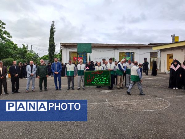 اعزام دانش‌آموزان هادی‌شهری به مشهد مقدس