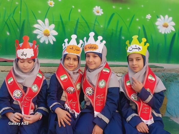 برگزاری مشترک جشن عاطفه‌ها در همدان با مشارکت کمیته امداد و سازمان دانش‌آموزی