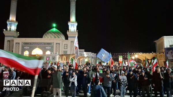اجتماع بیعت مردم ولایی در میدان جهاد قم