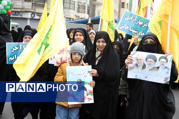 راهپیمایی باشکوه ۲۲ بهمن در قاب تصویر