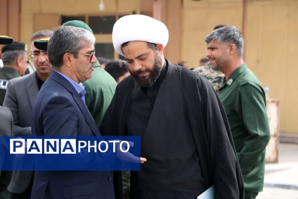 دانش‌آموزان بندرخمیر پیشگام در تجدید میثاق با آرمان‌های استکبارستیزی