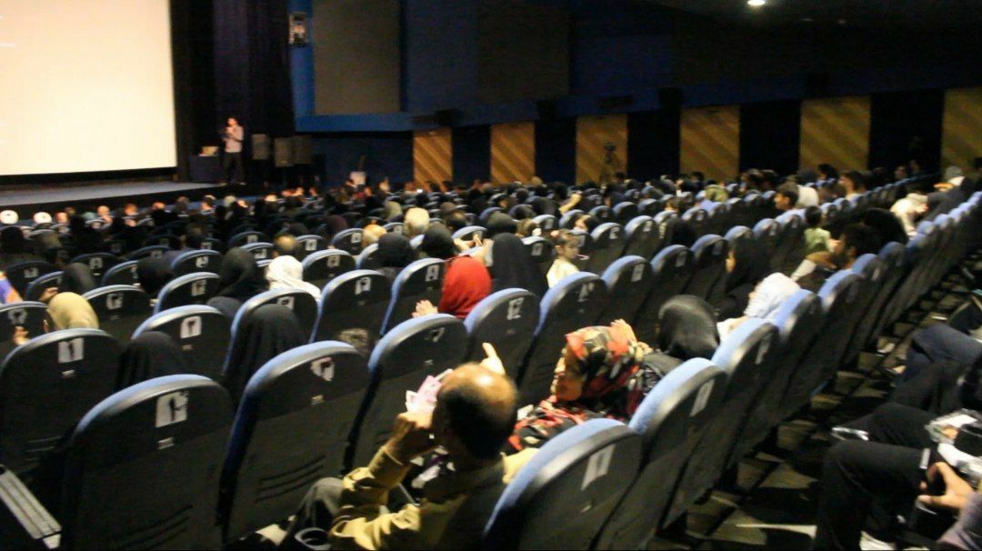 فیلم کوتاه «نگار» در سینما شهر فیروزه نیشابور اکران شد 
