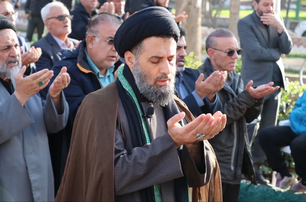 شکوه تجلی ایمان در نماز عید فطر و آغاز سال نو