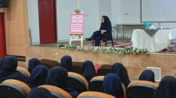 همایش  مدیریت زمان و مهارت تست زنی ویژه دانش آموزان پایه نهم دبیرستان نمونه وکیلی۱۰