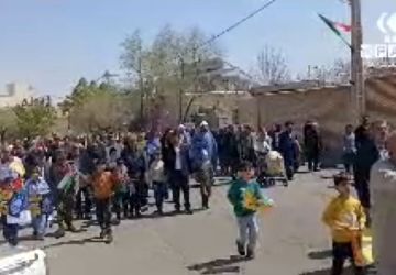 حضور مردم شهر کهک در راهپیمایی روز قدس