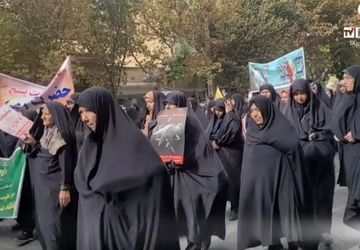 راهپیمایی یوم الله ۱۳آبان و حضور گسترده دانش آموزان و دانشجویان گلپایگانی
