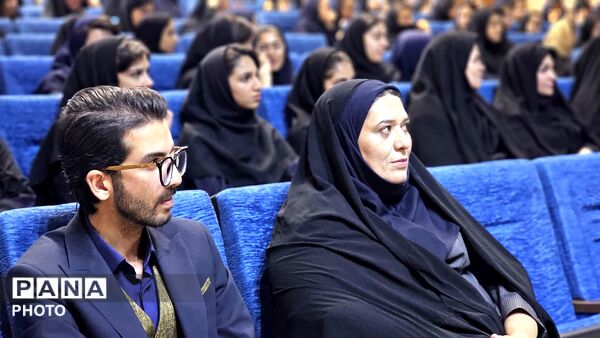 دختران آینده ساز فارسان در مسیر یادگیری و مسئولیت پذیری