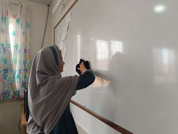 خانه تکانی آموزشگاه زهرا عبدالهیان به مناسبت فرارسیدن عید نوروز 