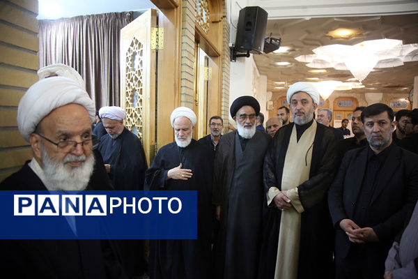 مراسم بزرگداشت شهدای خدمت در حرم حضرت معصومه(س)