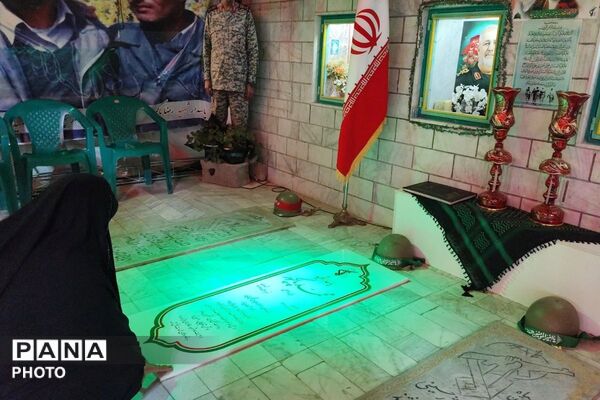 آرامگاه شهید محمد پاکپور در روستای دهسد