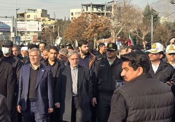 اتحاد مردم کرج علیه تروریسم صهیونی و آمریکایی در راهپیمایی 22 دی