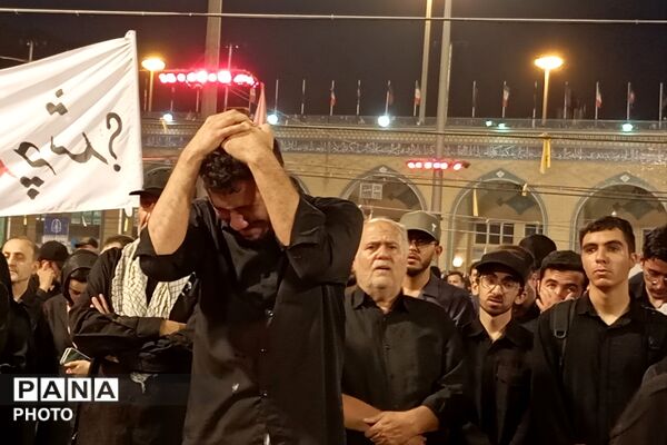 حضور غیور مردان چهارمحال و بختیاری در آیین وداع و تشییع رهبر شهید انقلاب اسلامی ایران