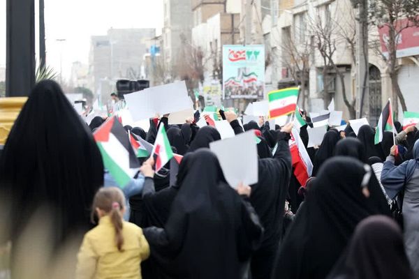 حماسه حضور مردم غیور باقرشهر و کهریزک در راهپیمایی ۲۲بهمن