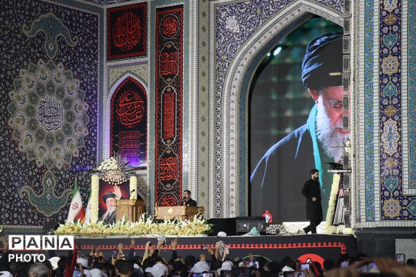 حرم امام رضا(ع) غرق در عطر اشک و بدرقه رهبر شهید