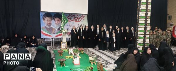 مراسم چهلمین روز شهادت رهبر انقلاب در لالجین برگزار شد