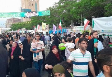 حضور پرشور در خیابان‌ها به وقت عید امامت