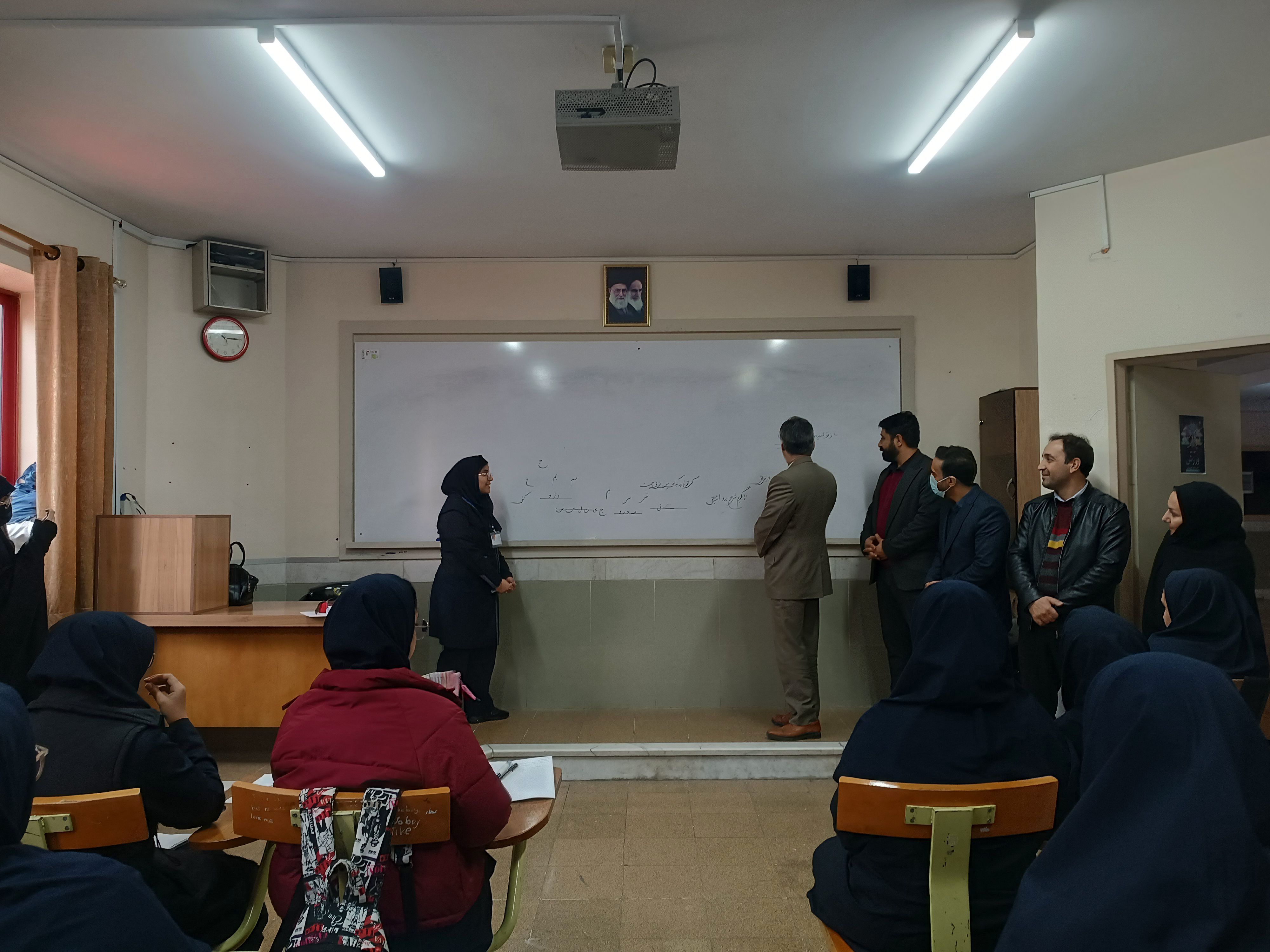 هفته ماها در دبیرستان آرمینه مصلی نژاد ناحیه ۷ مشهد 