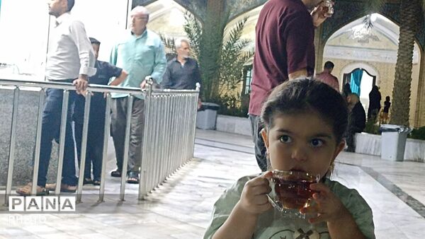 حال و هوای چایخانه حضرت معصومه(س)،در صحن و سرای حرم امامزاده حسین ابن موسی الکاظم(ع)شهر طبس